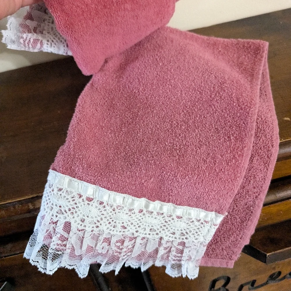Vintage Cannon White Floral Lace Trim Towel Set Pink Mauve Rose Shabby Chic